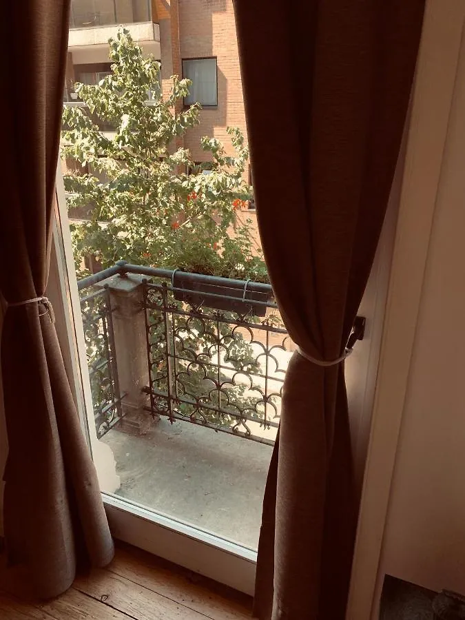 Chic Cocoon Guest House Saint-Gilles Belgium